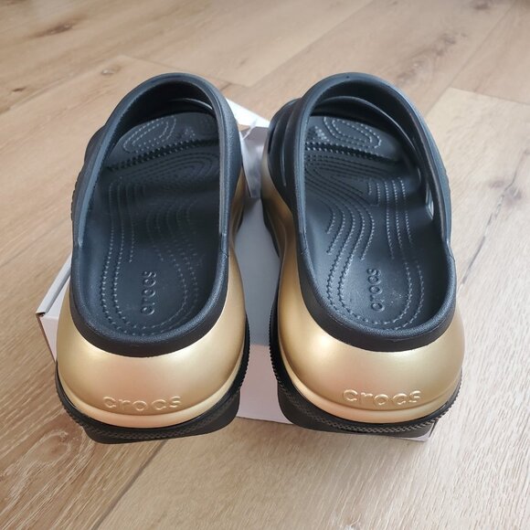 🤩😎CROCS Black and Gold Women's Sandals black 😎🤩 - Picture 4 of 5